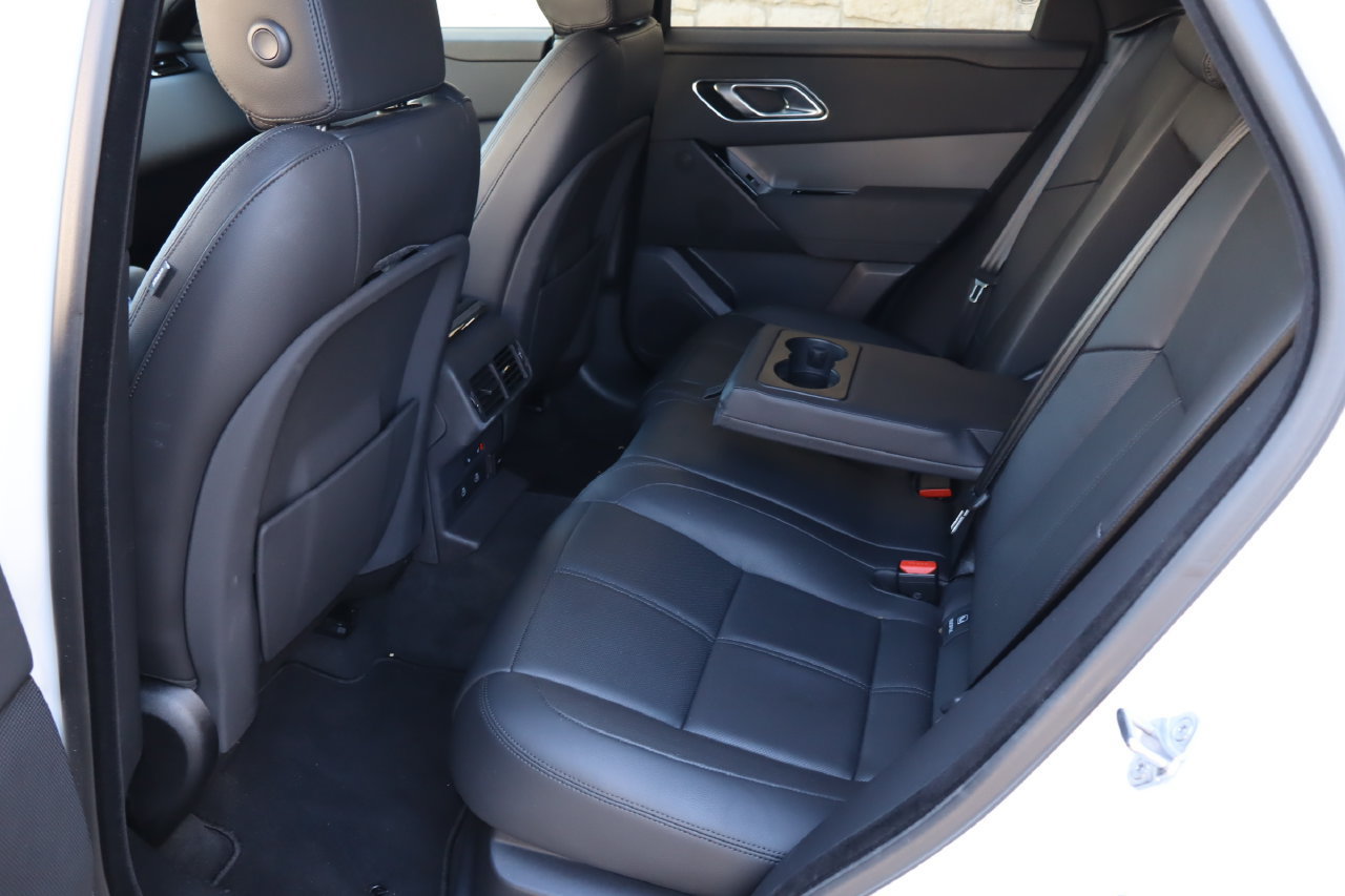 Used 2025 Land Rover Range Rover Velar Dynamic SE AWD/4WD image 6