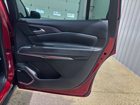 Used 2024 Chevrolet Traverse RS w/ LPO, Floor Liner Package image 34