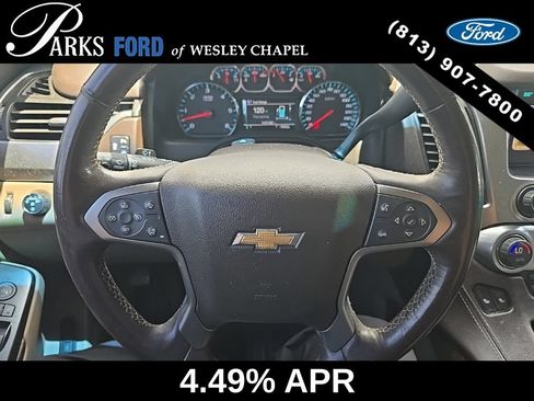 Used 2017 Chevrolet Suburban LT w/ Luxury Package RWD image 5