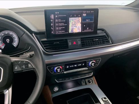 Used 2025 Audi Q5 2.0T Premium Plus image 14