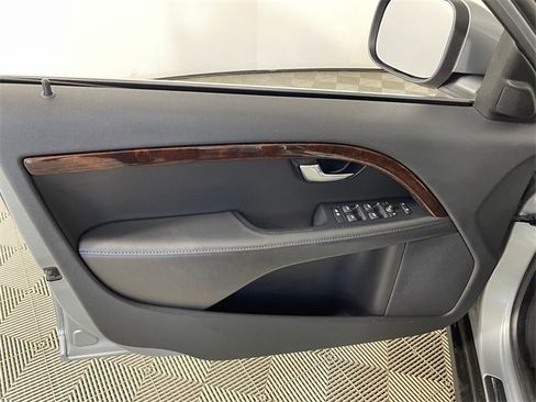 Used 2013 Volvo XC70 T6 Platinum image 16