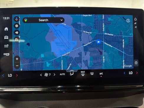 Used 2025 Ford Expedition Active image 26