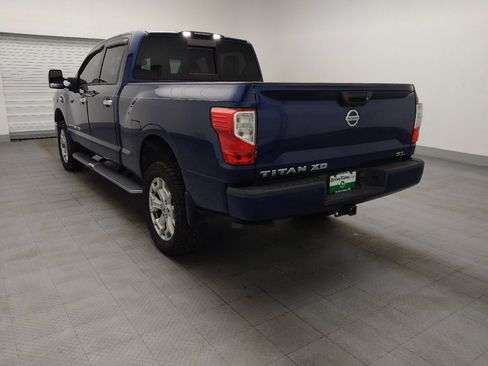 Used 2017 Nissan Titan SL RWD image 5