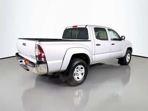 Used 2010 Toyota Tacoma PreRunner RWD image 8