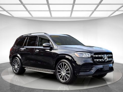 Used 2022 Mercedes-Benz GLS 450 4MATIC w/ AMG Line Exterior image 3