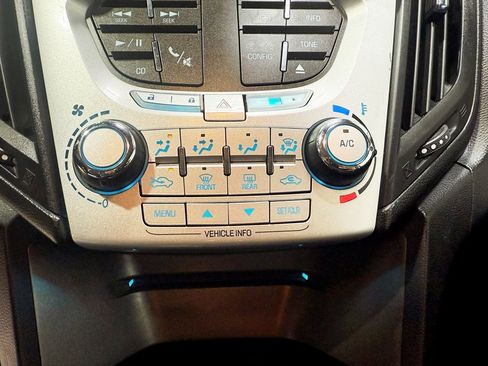 Used 2013 Chevrolet Equinox LS image 15