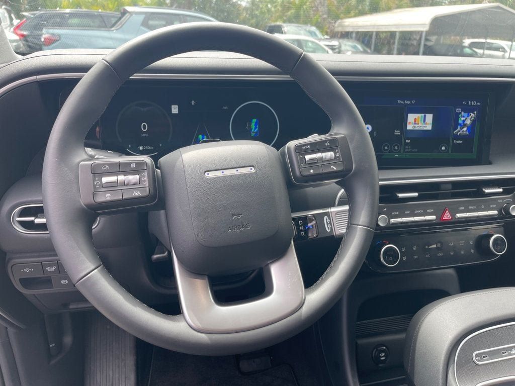 Used 2026 Hyundai Palisade Limited AWD/4WD image 16
