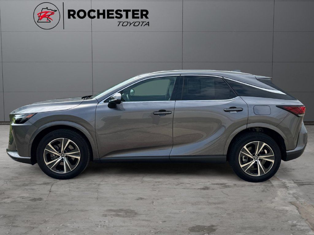 Used 2023 Lexus RX 350 Premium w/ Accessory Package AWD/4WD image 2