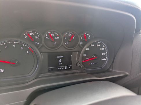 Used 2025 Chevrolet Silverado 1500 Custom image 8