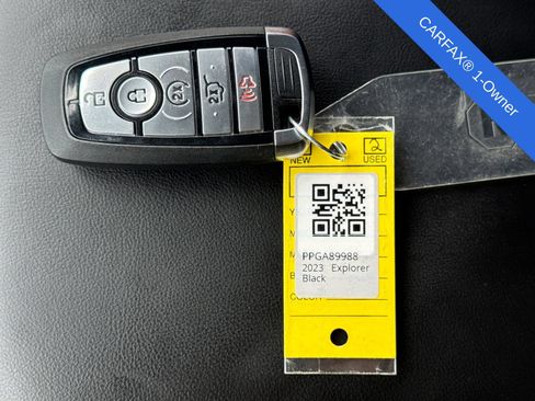 Used 2023 Ford Explorer XLT w/ Equipment Group 202A AWD/4WD image 41