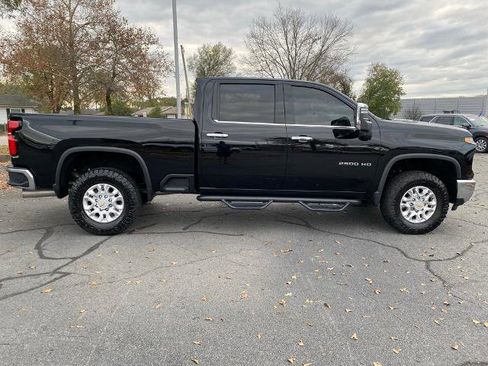 Used 2025 Chevrolet Silverado 2500 LTZ w/ LTZ Premium Package image 8