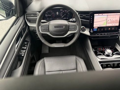 New 2026 Jeep Grand Wagoneer Limited AWD/4WD image 39