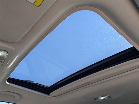 Used 2018 Subaru Outback 3.6R Limited image 23