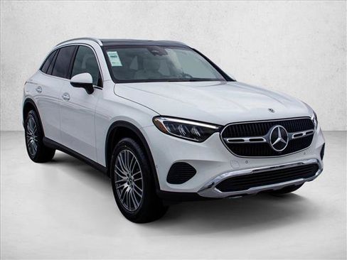 New 2026 Mercedes-Benz GLC 300 4MATIC image 3