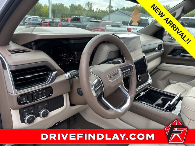 Used 2026 GMC Yukon Denali w/ Sun & Power Step Package AWD/4WD image 13