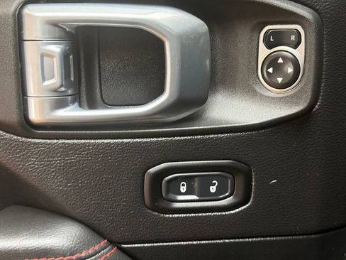 Used 2021 Jeep Wrangler Unlimited Rubicon AWD/4WD image 21