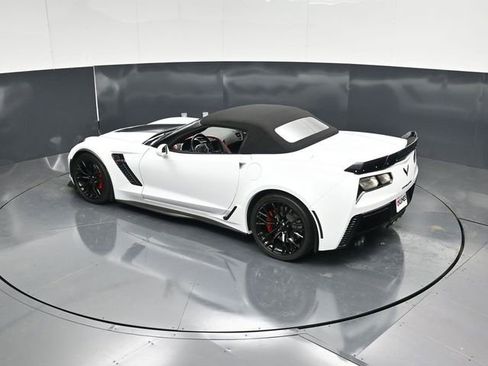 Used 2019 Chevrolet Corvette Z06 RWD image 41