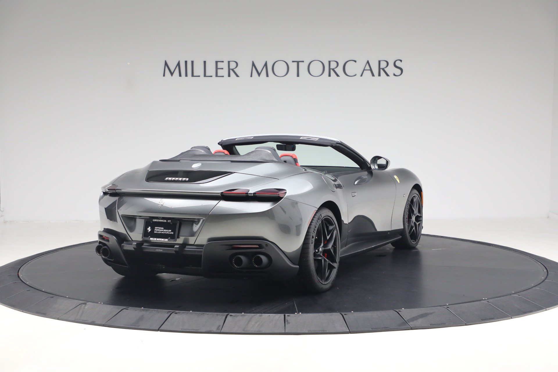 Certified 2026 Ferrari Roma Spider RWD image 7