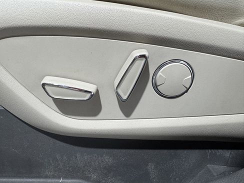 Used 2018 Lincoln MKX Premiere AWD/4WD image 18