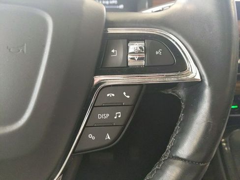 Used 2023 Lincoln Nautilus Reserve AWD/4WD image 17