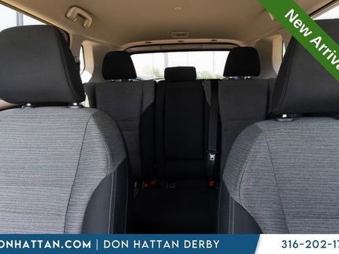 Used 2023 Nissan Rogue SV AWD/4WD image 14