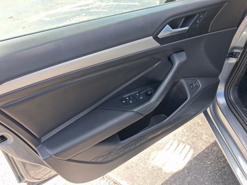 Used 2019 Volkswagen Jetta S FWD image 11