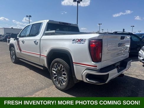Used 2023 GMC Sierra 1500 Denali Ultimate AWD/4WD image 4