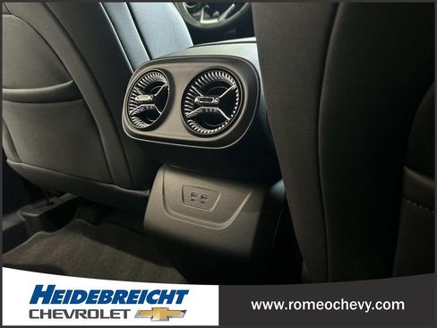 Used 2024 Chevrolet Blazer EV LT AWD/4WD image 17