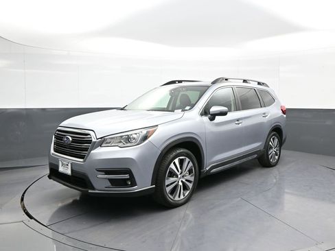Used 2021 Subaru Ascent Limited w/ Technology Package image 1