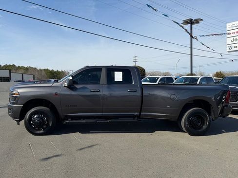 Used 2025 RAM 3500 Laramie w/ Night Edition image 7