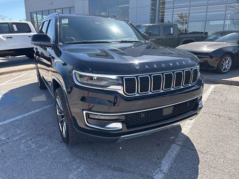 Used 2022 Jeep Wagoneer Series III w/ Premium Group I image 8