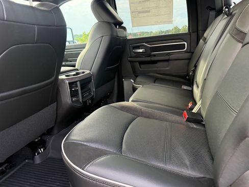 New 2026 RAM 2500 Laramie AWD/4WD image 22