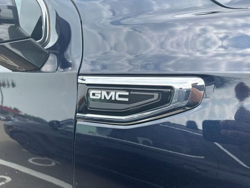 Used 2021 GMC Yukon SLT image 5