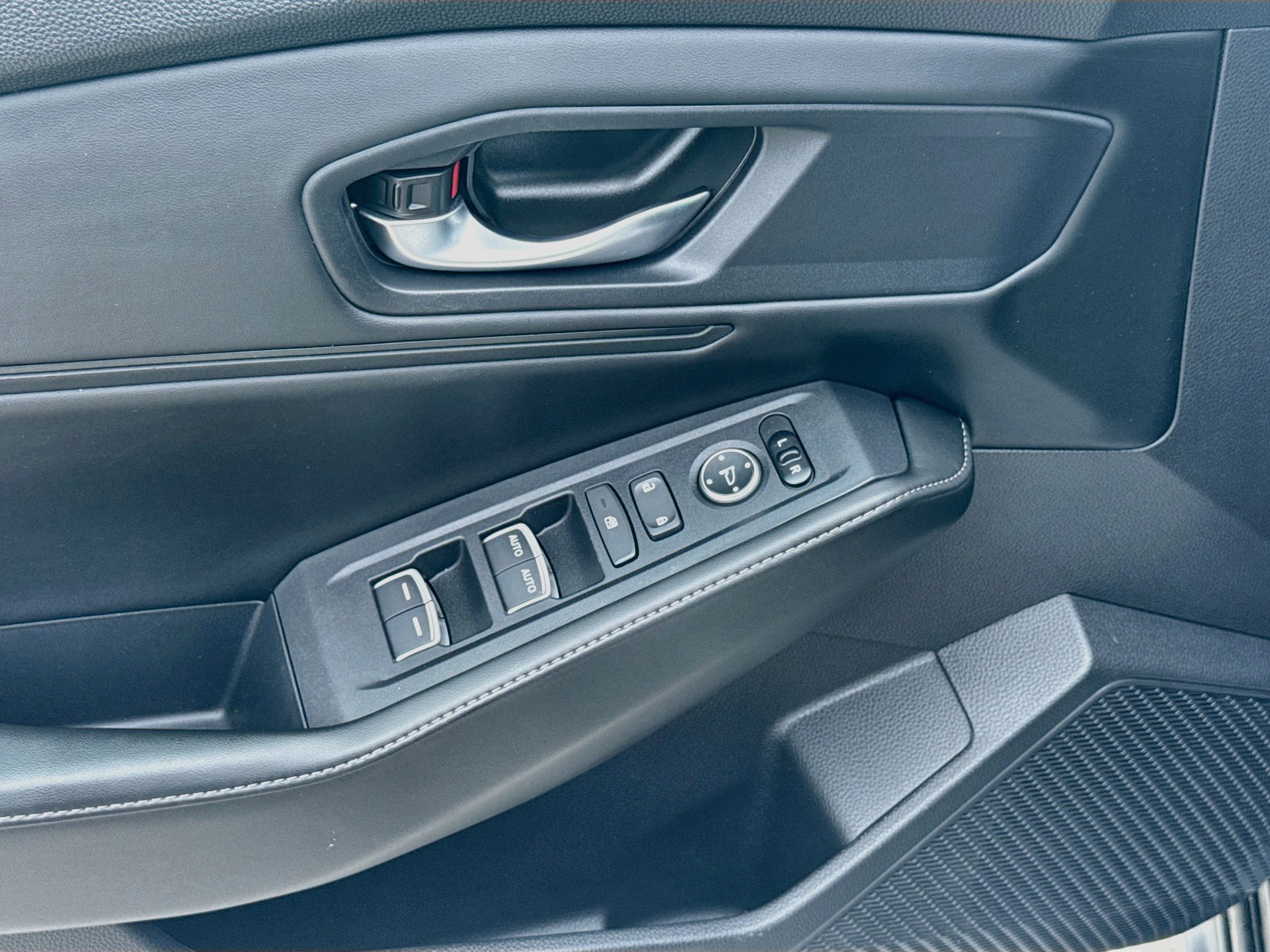 Used 2024 Honda Accord Sport image 16