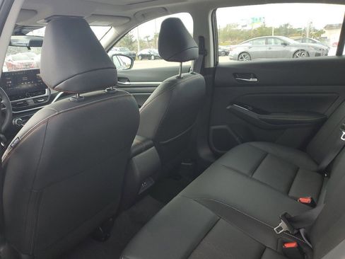 New 2025 Nissan Altima 2.5 SR image 11