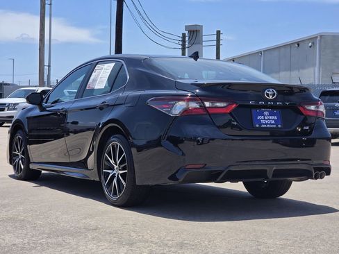 Used 2024 Toyota Camry SE FWD image 7