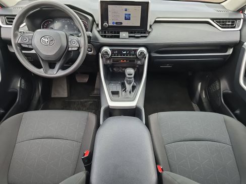 Used 2025 Toyota RAV4 XLE AWD/4WD image 15