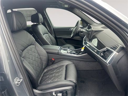 New 2026 BMW X5 xDrive40i w/ M Sport Package image 15