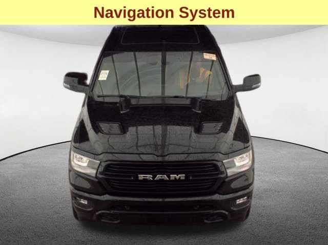 Used 2024 RAM 1500 Laramie AWD/4WD image 4
