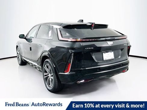 New 2025 Cadillac Lyriq Luxury image 4