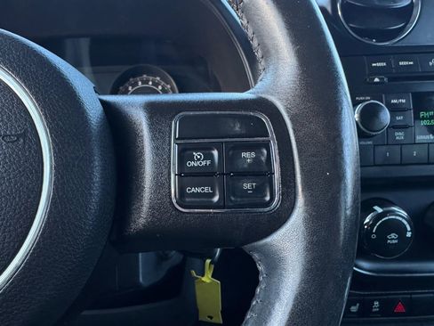 Used 2016 Jeep Patriot Latitude image 19