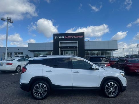Used 2019 GMC Terrain SLT w/ Preferred Package FWD image 13