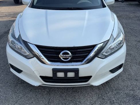 Used 2017 Nissan Altima 2.5 SV FWD image 10