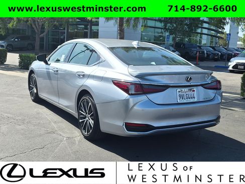 Used 2025 Lexus ES 300h w/ Premium Package FWD image 11