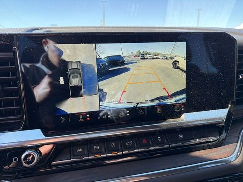 Certified 2024 GMC Sierra 1500 SLT w/ SLT Convenience Package image 16