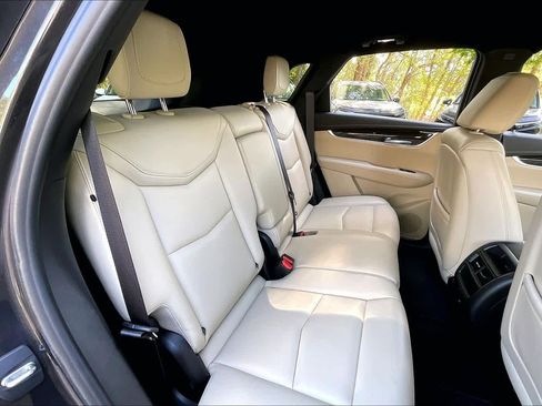 Used 2018 Cadillac XT5 FWD image 20