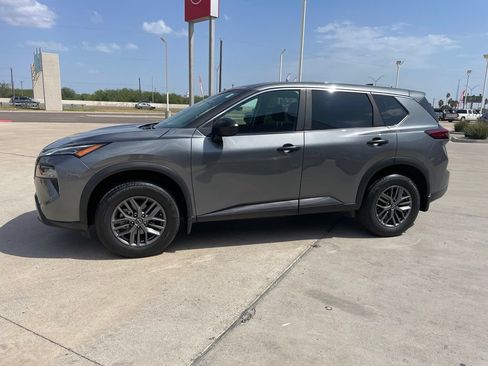 Certified 2024 Nissan Rogue S FWD image 4