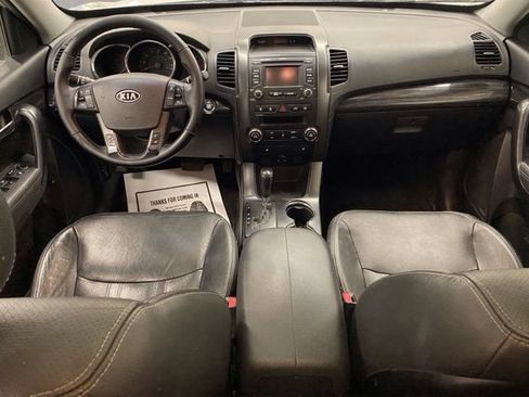 Used 2013 Kia Sorento EX w/ EX V6 Premium Pkg AWD/4WD image 34