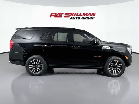 Used 2023 GMC Yukon AT4 w/ AT4 Premium Package AWD/4WD image 8
