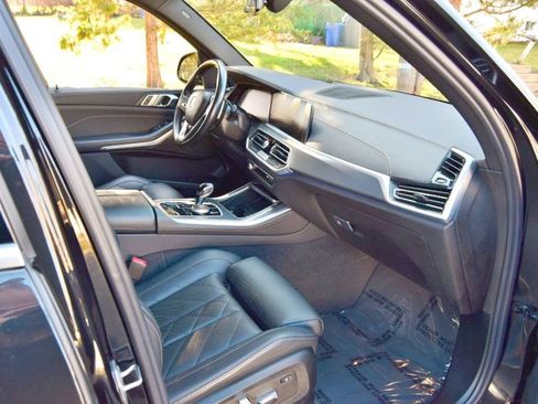 Used 2023 BMW X5 xDrive40i w/ Premium Package AWD/4WD image 22